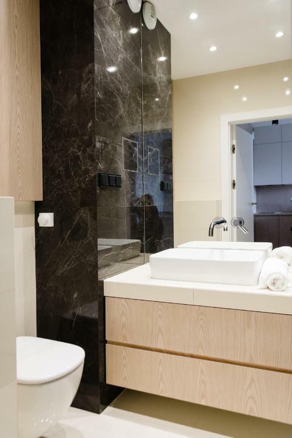 Luxlux Apartments Metro Slodowiec Varsovia Exterior foto